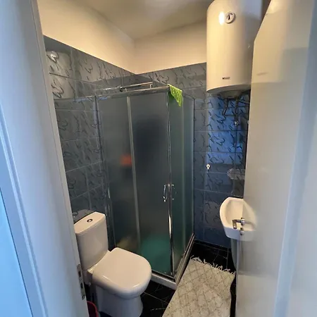 Shengjin Appartement *